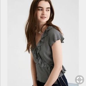 AEO Gingham wrap tee